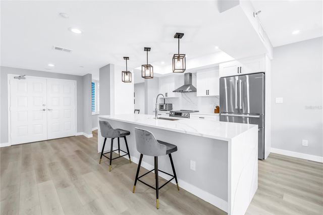 1520R GULF BOULEVARD 906, Clearwater Beach, FL 33767