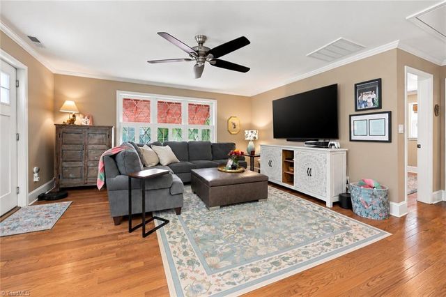 4236 Harvard Avenue, Greensboro, NC 27407