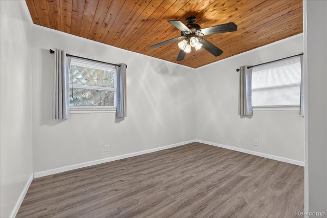 21325 Drexel Street, Clinton Charter Township, MI 48036