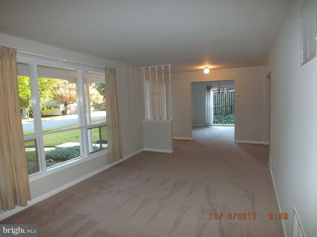 8531 PARLIAMENT DR, Springfield, VA 22151