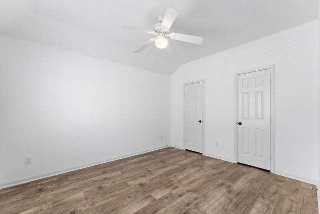 31 W Greenhill Terrace Place, The Woodlands, TX 77382