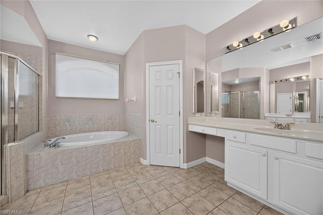 13716 Magnolia Lake CT, Fort Myers, FL 33907