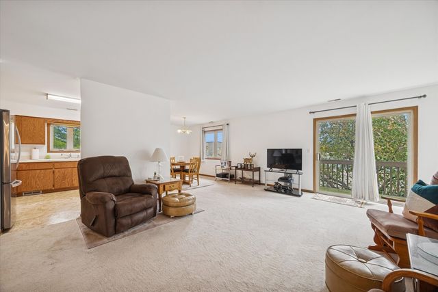 2689 Jodee Drive B, Joliet, IL 60436