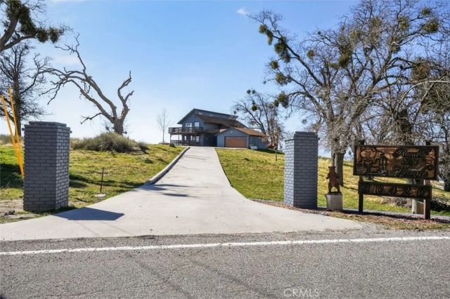 30420 Starland Drive, Tehachapi, CA 93561