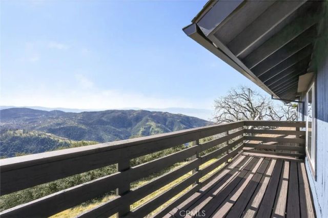 30420 Starland Drive, Tehachapi, CA 93561