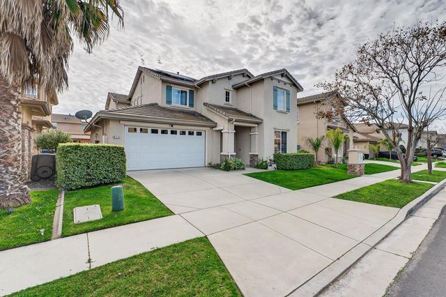 628 Pioneer Ave, Lathrop, CA 95330