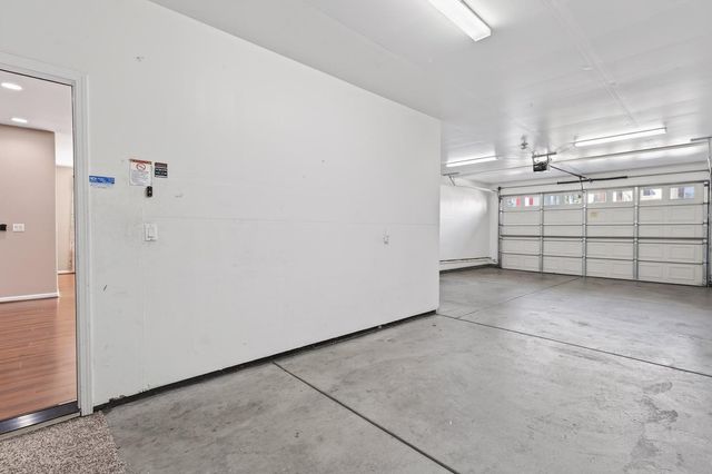 628 Pioneer Ave, Lathrop, CA 95330