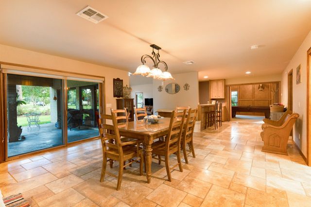 2210 Rita Street, El Campo, TX 77437