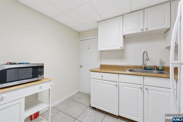 774 8th Street, Secaucus, NJ 07094