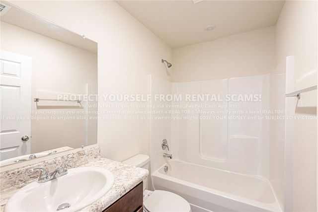 968 S Brambling Lane, Fayetteville, AR 72701