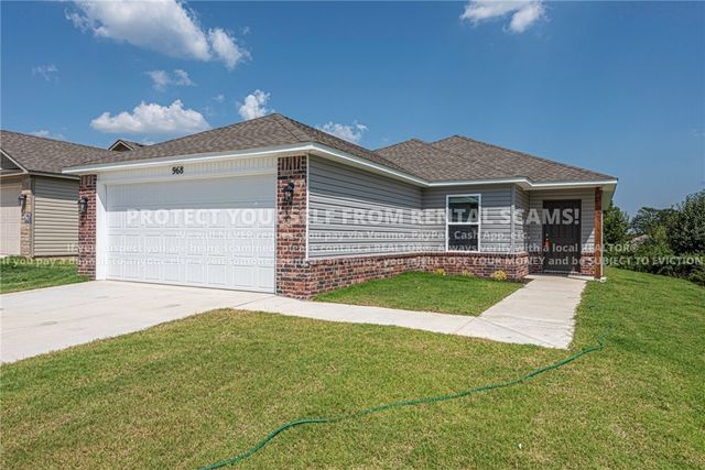 968 S Brambling Lane, Fayetteville, AR 72701