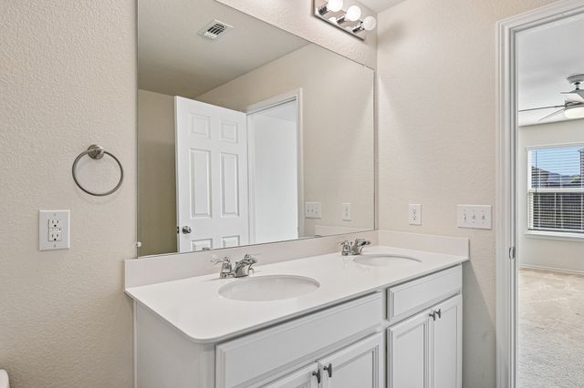 9121 Lookout Point, Fort Worth, TX 76179