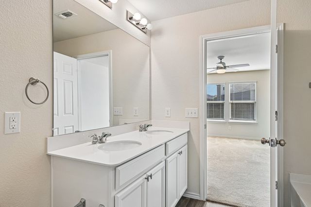 9121 Lookout Point, Fort Worth, TX 76179
