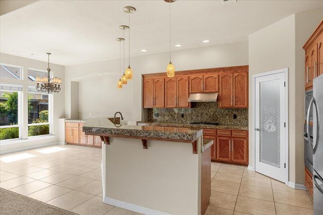 162 Bellerive Drive, Eagle Point, OR 97524