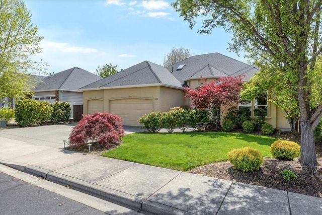 162 Bellerive Drive, Eagle Point, OR 97524