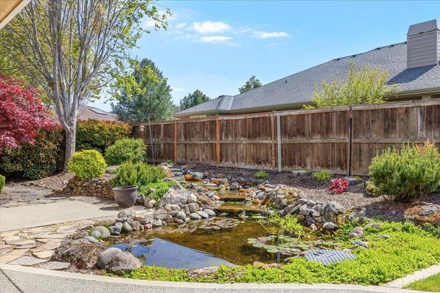 162 Bellerive Drive, Eagle Point, OR 97524