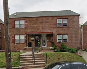 8714 Commonwealth Boulevard, Bellerose, NY 11426