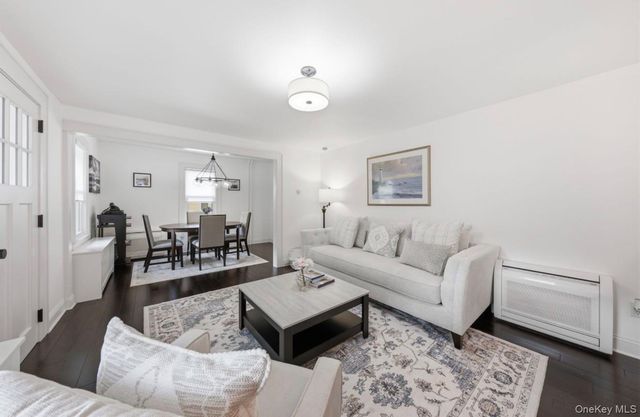 8 Rosewood Avenue, Amityville, NY 11701