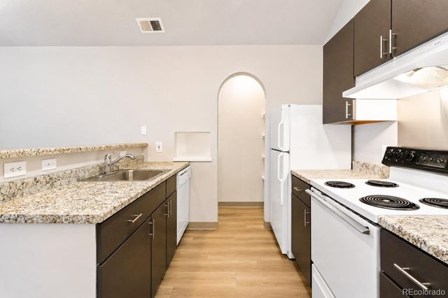 6200 E Iliff Avenue G, Denver, CO 80222