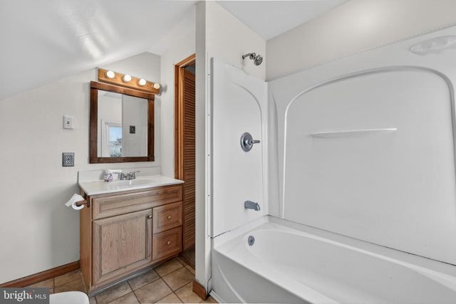 1378 KENHORST BLVD, Reading, PA 19607