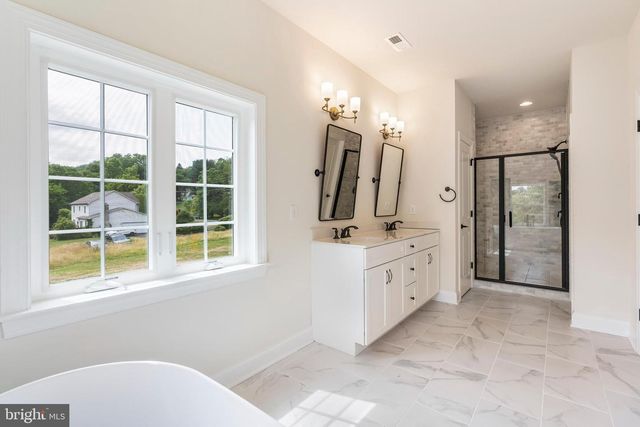 195 CONCORD MEETING RD, Glen Mills, PA 19342