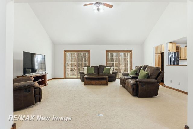 12471 Northern Woods Circle, Tittabawassee Twp, MI 48623