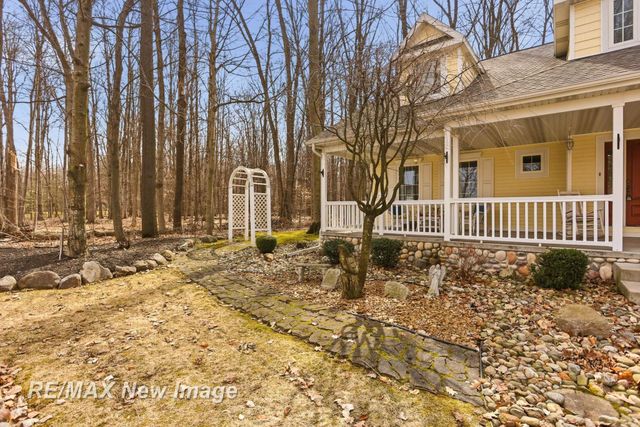 12471 Northern Woods Circle, Tittabawassee Twp, MI 48623