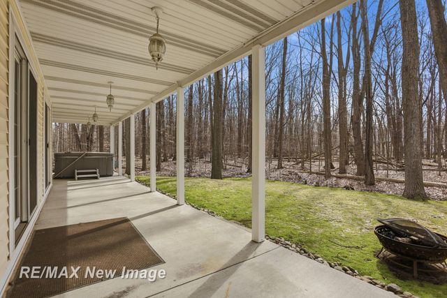 12471 Northern Woods Circle, Tittabawassee Twp, MI 48623