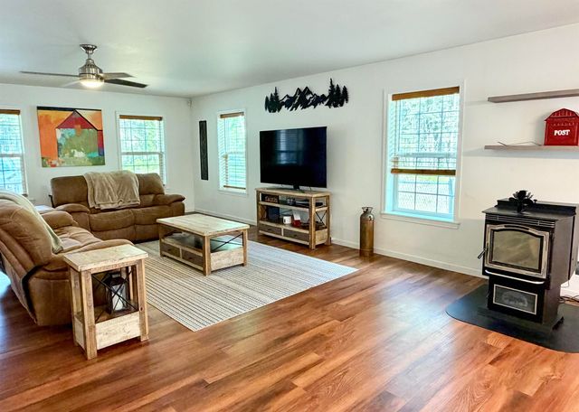3335 MAGNETO COURT, North Pole, AK 99705
