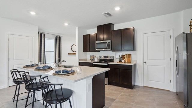 5276 BERRY BAY AVENUE, Wimauma, FL 33598
