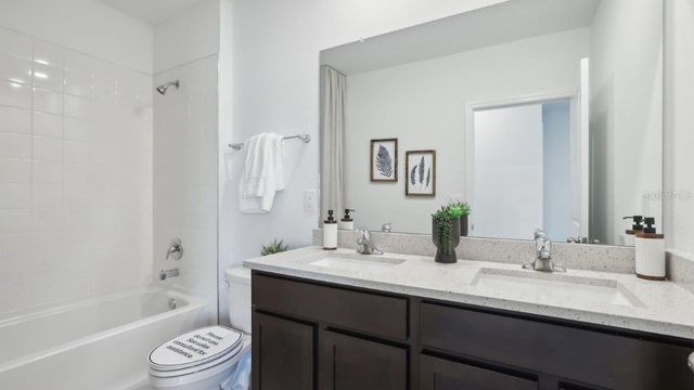 5276 BERRY BAY AVENUE, Wimauma, FL 33598