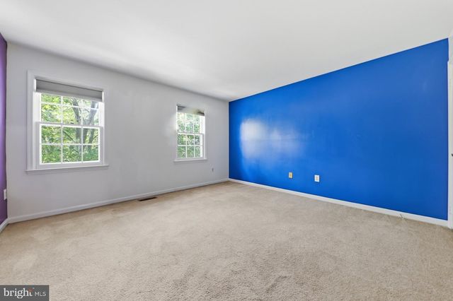 8904 BARROWGATE CT, Potomac, MD 20854
