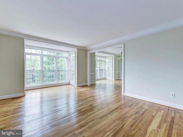 8904 BARROWGATE CT, Potomac, MD 20854
