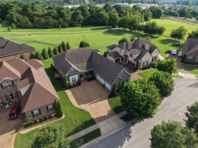 3271 Burris Dr, Nolensville, TN 37135