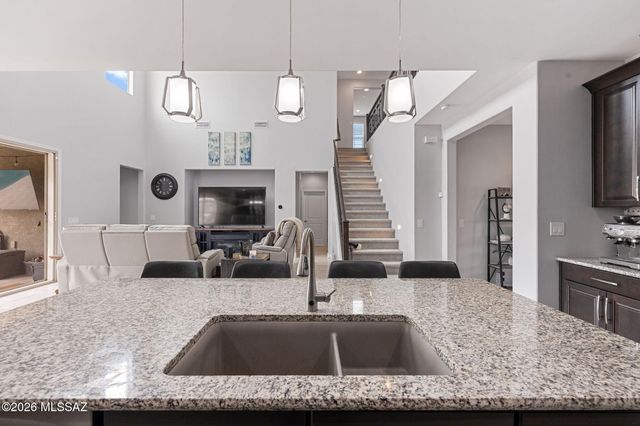 5648 S Saguaro Wash Trail, Tucson, AZ 85747