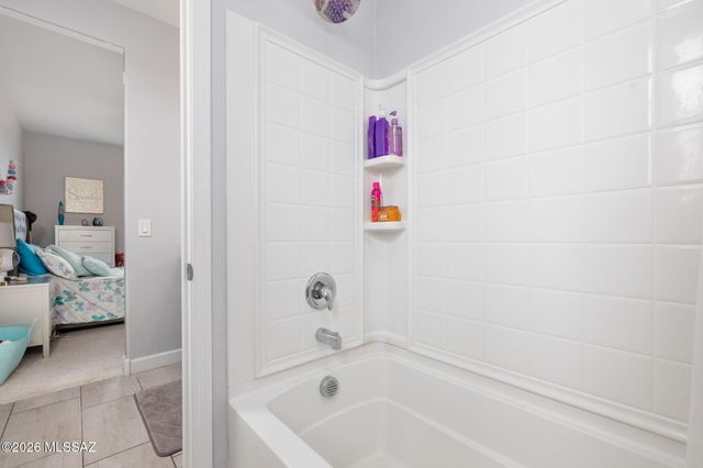 5648 S Saguaro Wash Trail, Tucson, AZ 85747