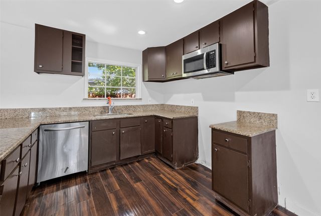 3108 Bideker Avenue, Fort Worth, TX 76105
