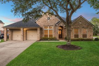 1044 Cayman Bend Lane, League City, TX 77573