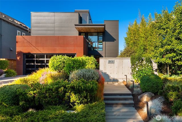 1502 Palm Avenue SW, Seattle, WA 98116