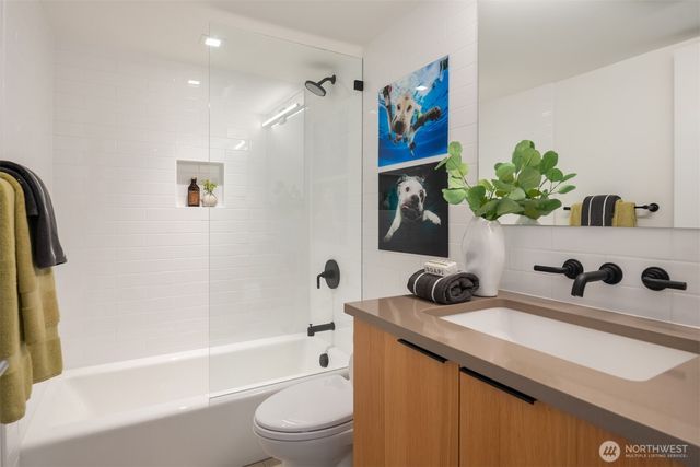 1502 Palm Avenue SW, Seattle, WA 98116