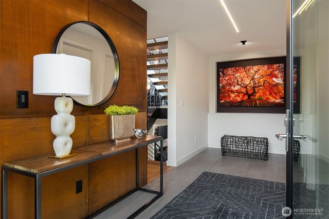 1502 Palm Avenue SW, Seattle, WA 98116
