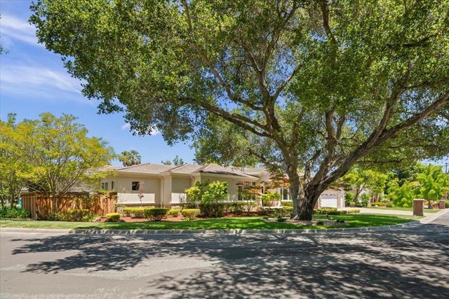 15863 Mina Way, Saratoga, CA 95070