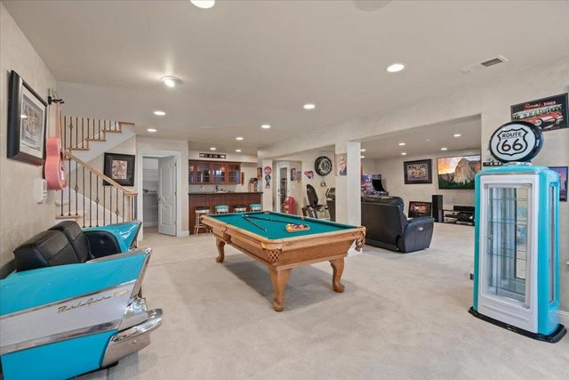 15863 Mina Way, Saratoga, CA 95070