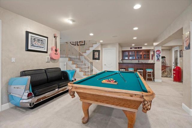 15863 Mina Way, Saratoga, CA 95070