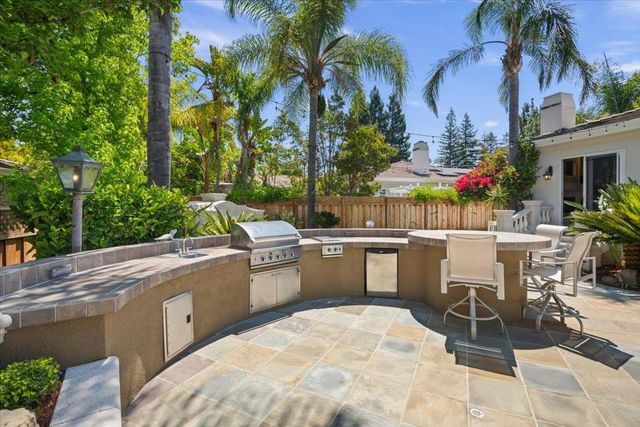 15863 Mina Way, Saratoga, CA 95070