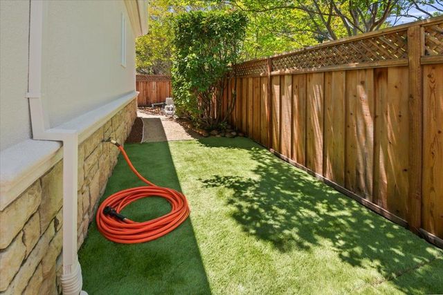 15863 Mina Way, Saratoga, CA 95070