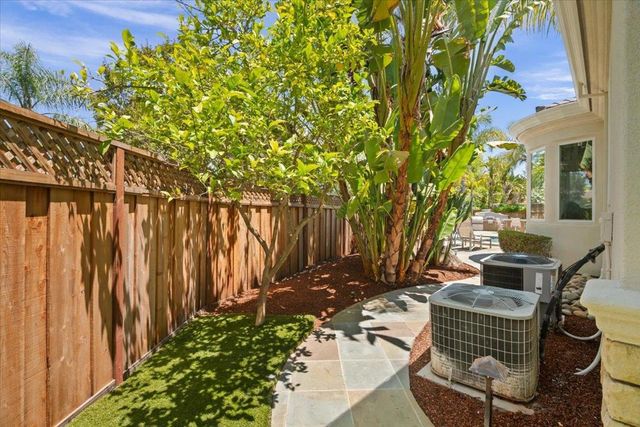 15863 Mina Way, Saratoga, CA 95070