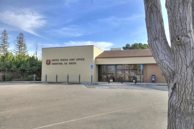 15863 Mina Way, Saratoga, CA 95070
