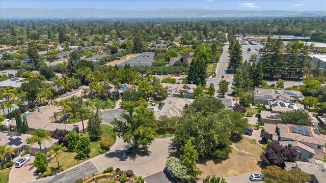 15863 Mina Way, Saratoga, CA 95070