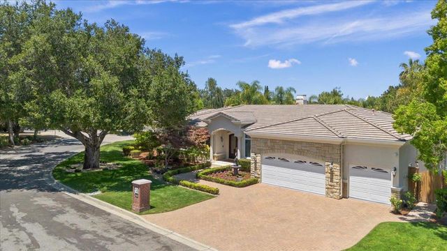15863 Mina Way, Saratoga, CA 95070